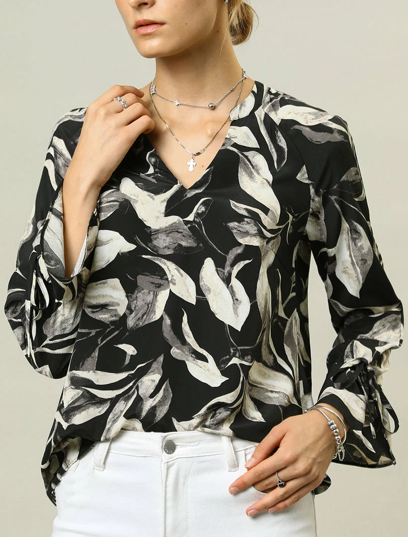 Women Allegra K V-Neck Bell Long Sleeves Floral Printed Blouse 5 Women Allegra K V-Neck Bell Long Sleeves Floral Printed Blouse
