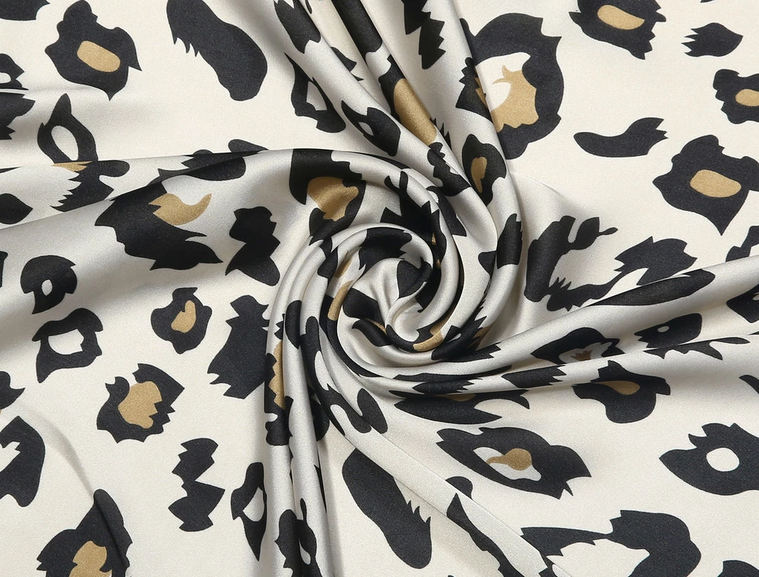 Allegra K 70cm Large Leopard Print Square Scarves Silk Like Kerchief Neck Head Scarf Neckerchief 13 Allegra K 70cm Large Leopard Print Square Scarves Silk Like Kerchief Neck Head Scarf Neckerchief