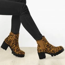 Allegra K Women's Lug Sole Chunky Heels Chelsea Combat Boots Shoes 52 Allegra K Women's Lug Sole Chunky Heels Chelsea Combat Boots Shoes