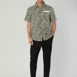 Allegra K Men's Summer Printed Contrast Pocket Short Sleeve Button Down Shirt 38 Allegra K Men's Summer Printed Contrast Pocket Short Sleeve Button Down Shirt