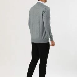 Allegra K Men's Classic Solid Color V Neck Knitted Long Sleeves Pullover Sweater