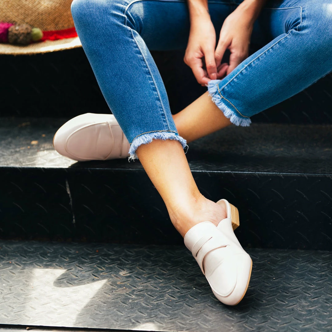 Allegra K Shoes Women's Rounded Toe Backless Slip On Loafer Mules 5 Allegra K Shoes Women's Rounded Toe Backless Slip On Loafer Mules